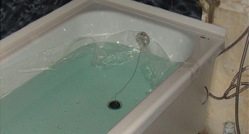 Установкой акрилового вкладыша | Заставкая